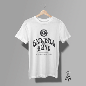Heather Gray t-shirt with 'Grateful to be Alive' design a mockup of "Grateful Dead" and text with Corinthians 15:22.